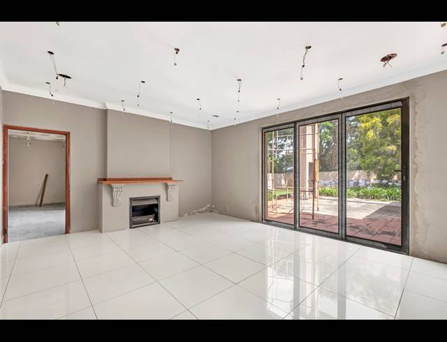 4 BEDROOM HOUSE FOR SALE IN HYDE PARK